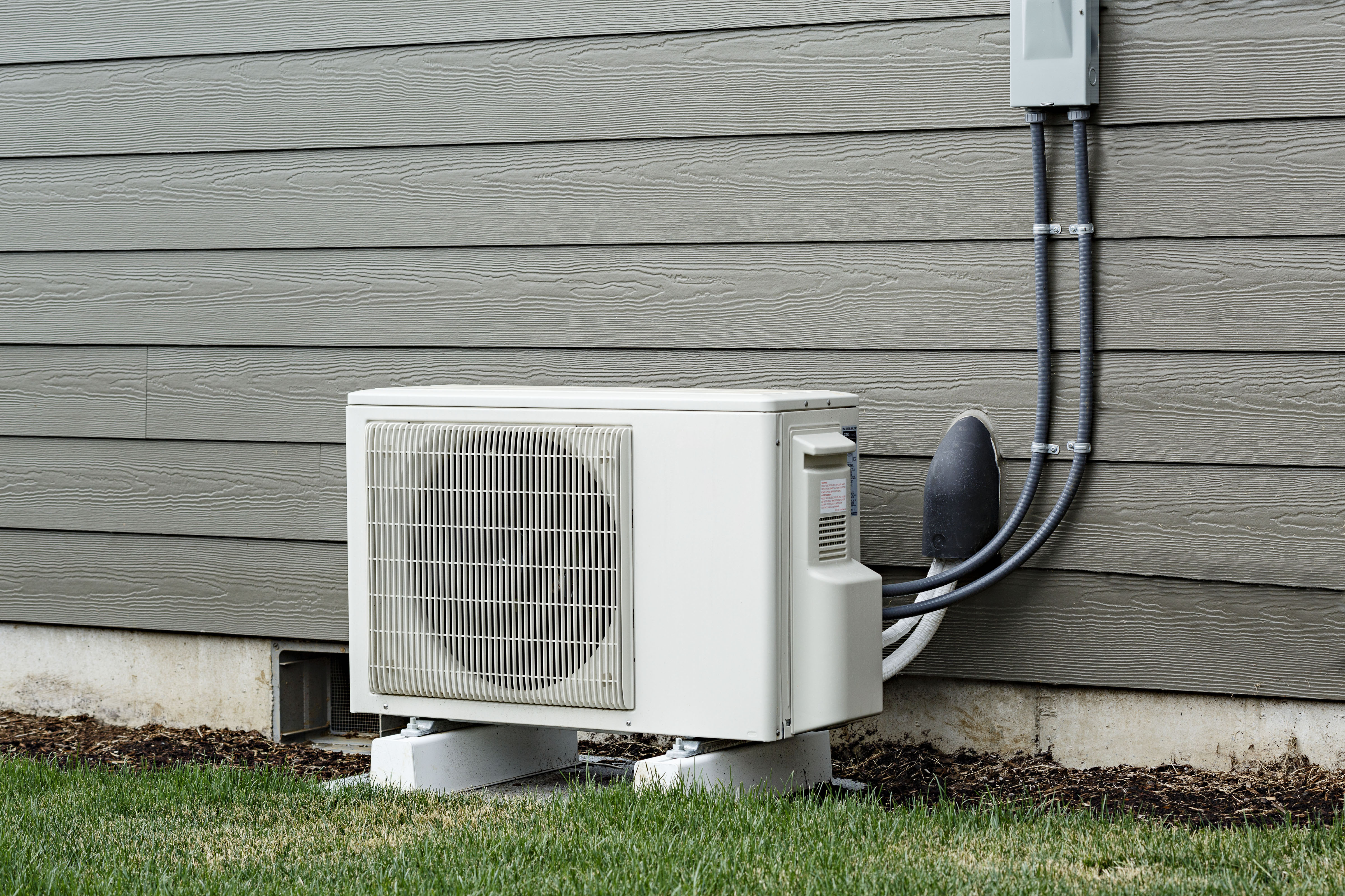 Kick Your Energy Efficiency Up a Notch with a Ductless Heat Pump